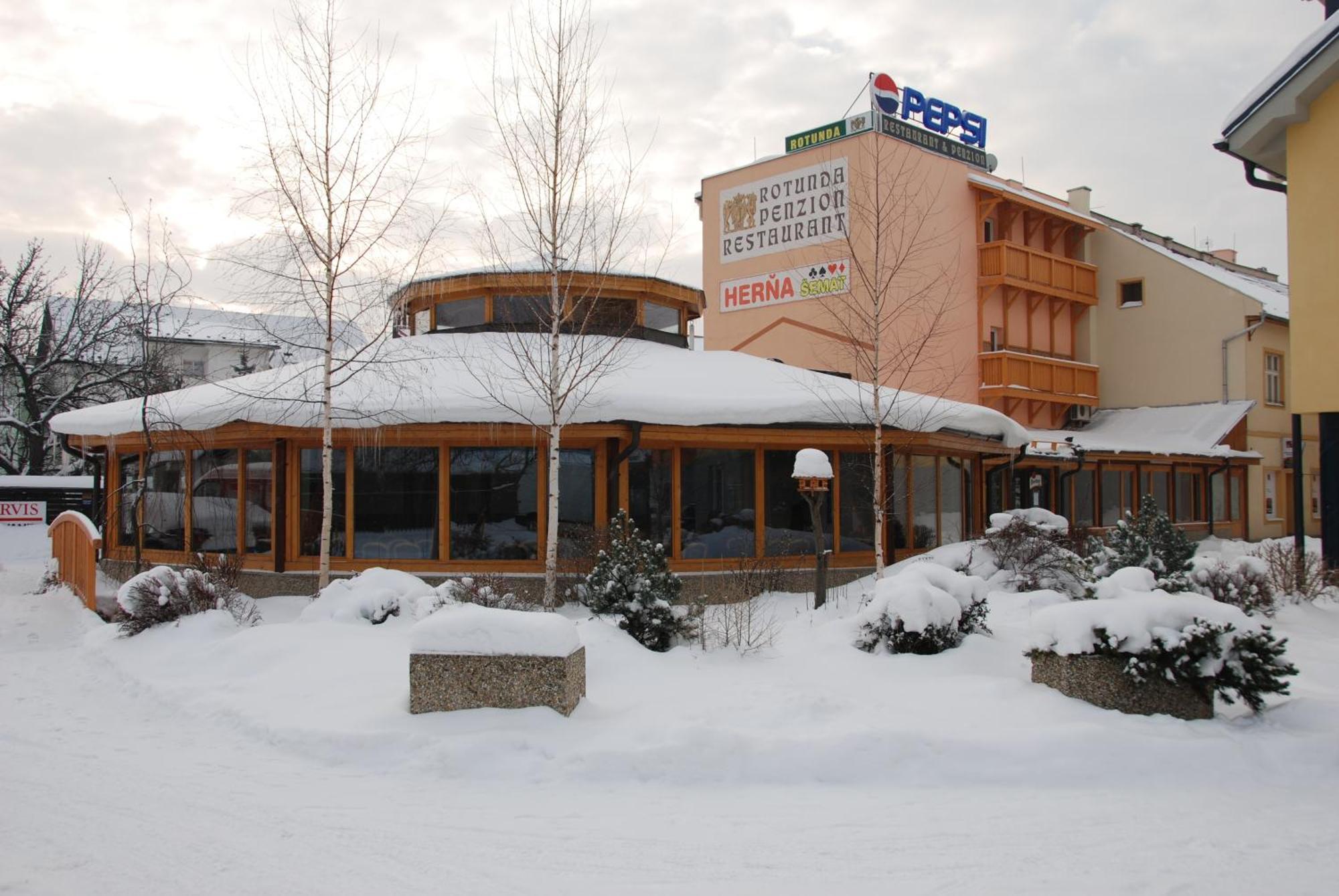 Penzion Rotunda Liptovsky Mikulas Exterior photo